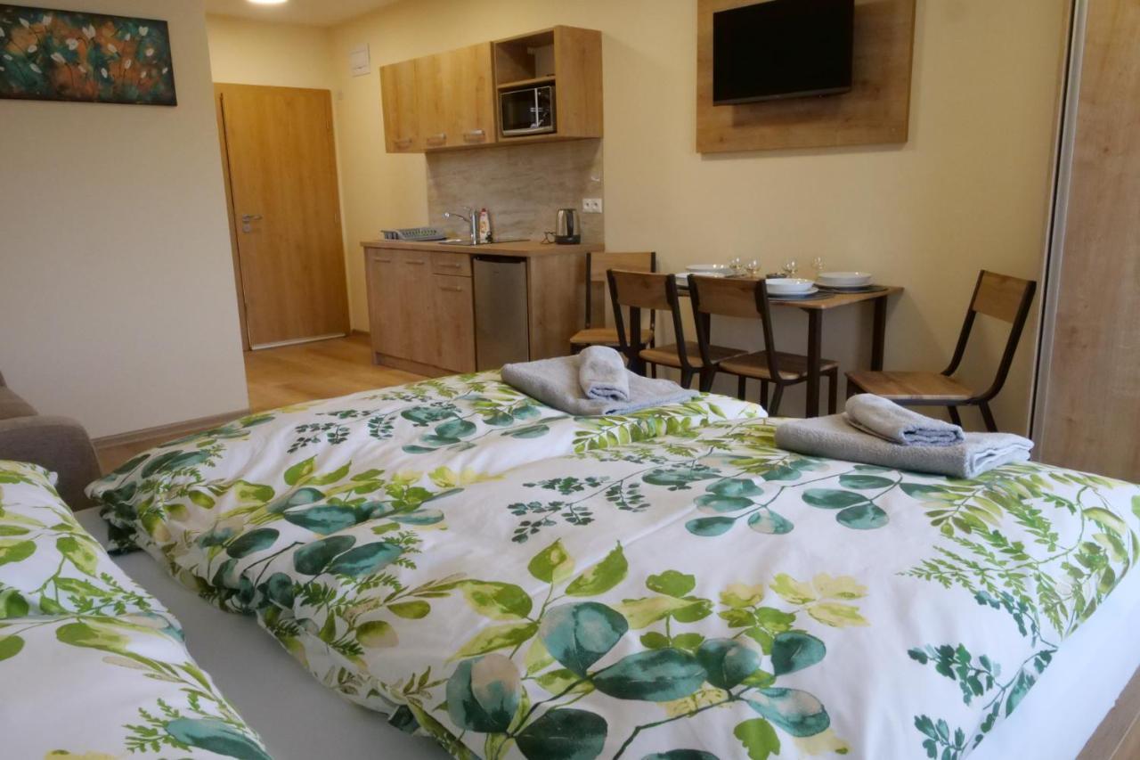 Apartmany Family Нова Лесна Екстер'єр фото